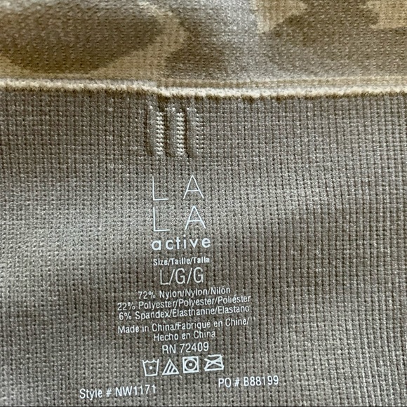 NWT LA LA Active Sports Bra & Biker Short Set - Picture 6 of 9